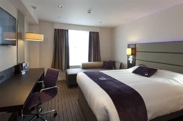 Premier Inn Gosport Exterior foto